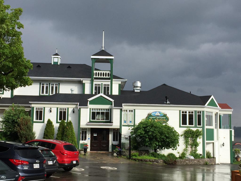 Goeliche Hotel Et Appartement Saint-Laurent-de-l'ile d'Orleans Eksteriør bilde