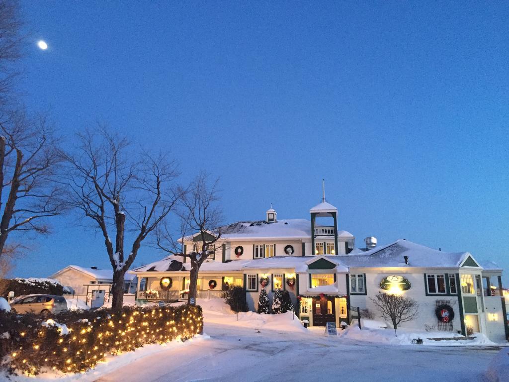 Goeliche Hotel Et Appartement Saint-Laurent-de-l'ile d'Orleans Eksteriør bilde