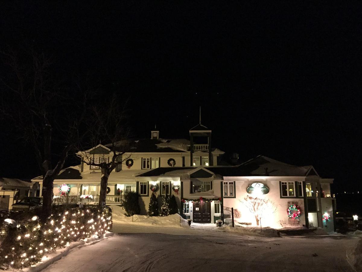 Goeliche Hotel Et Appartement Saint-Laurent-de-l'ile d'Orleans Eksteriør bilde