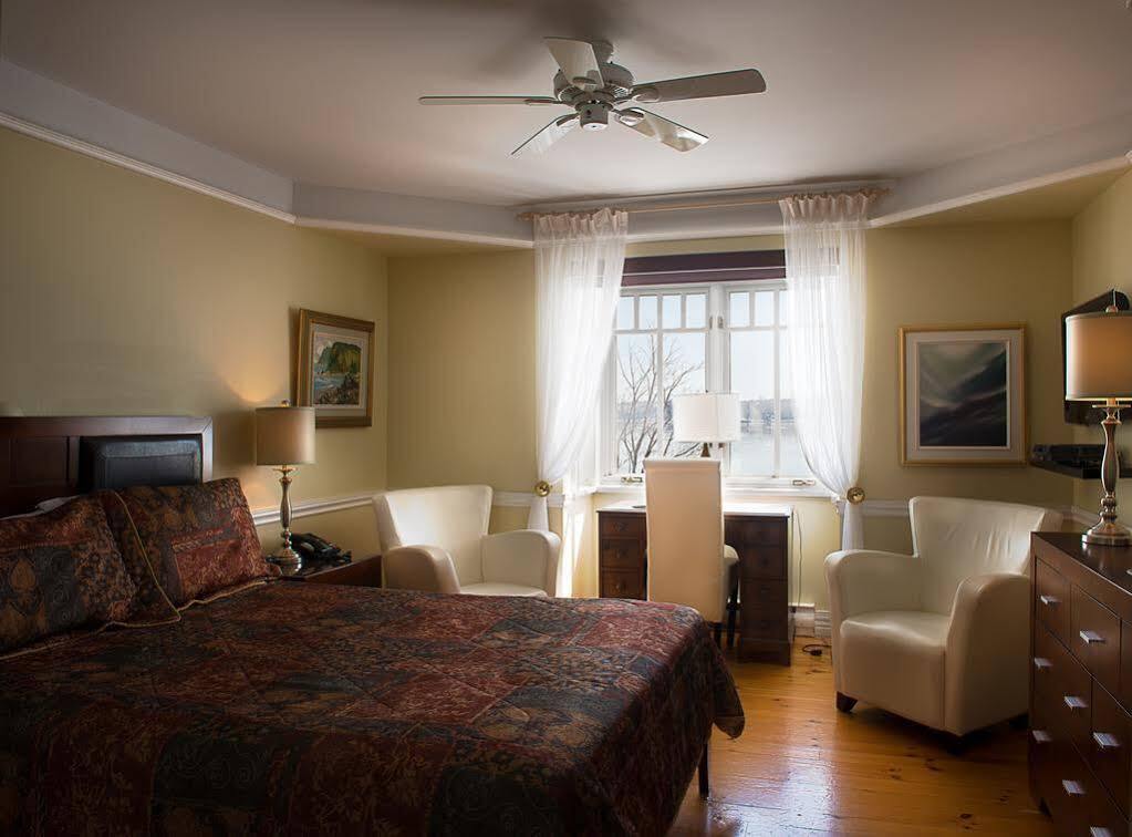 Goeliche Hotel Et Appartement Saint-Laurent-de-l'ile d'Orleans Eksteriør bilde